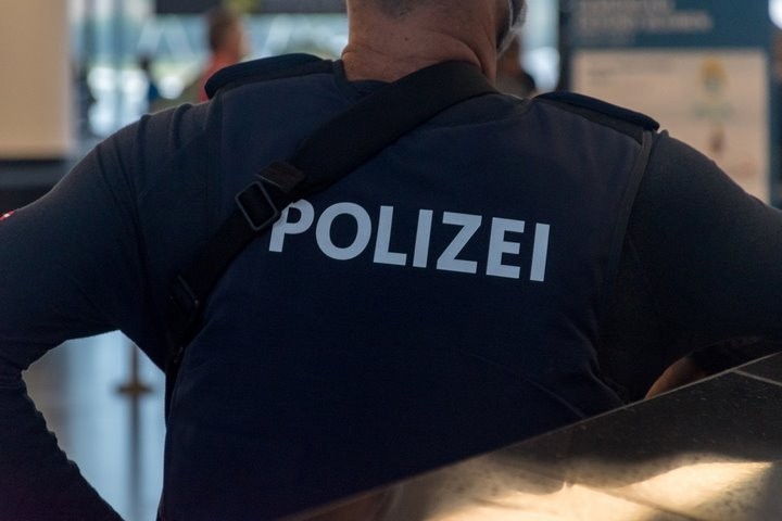 В Германии румыны подрались на парковке с белорусами и украинцами В Германии румыны подрались на парковке с белорусами и украинцами