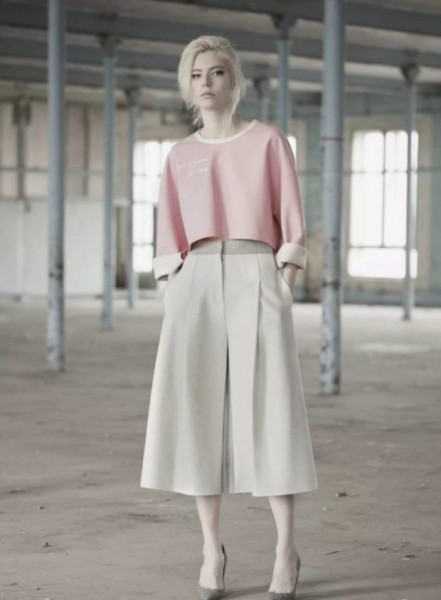 Модные женские брюки весна лето 2022 2023: фото и тренды