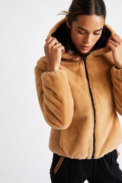 Модные женские куртки весна 2022 2023