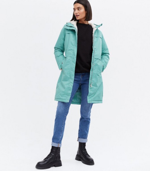 Модные женские куртки весна 2022 2023