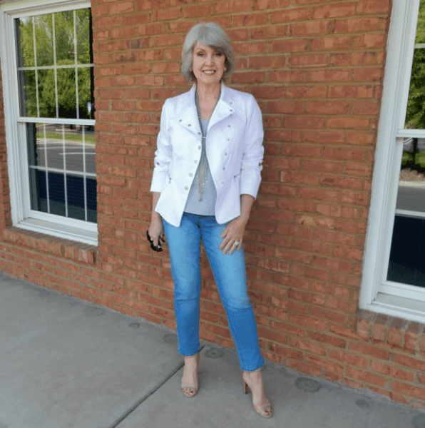 Модные женские куртки весна 2022 2023