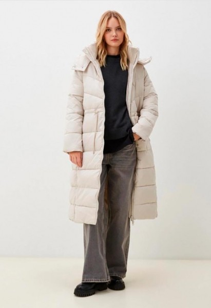 7 модных женских зимних курток: подборка стилиста