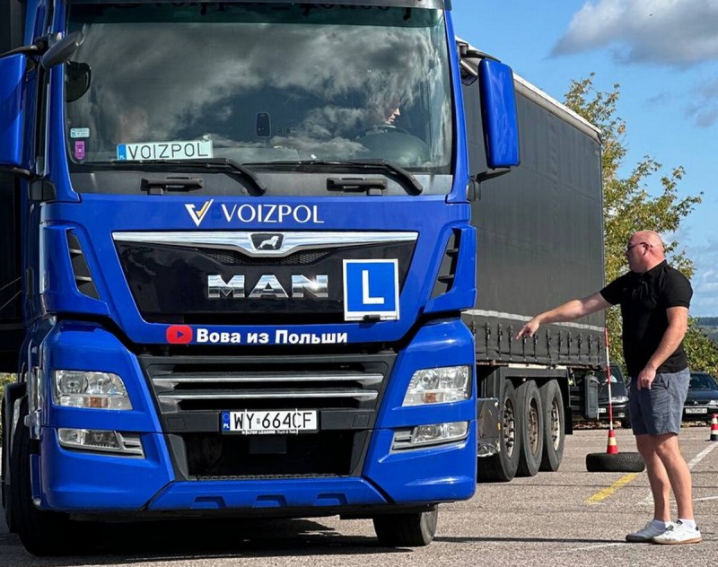 Пинчанин открыл школу для дальнобойщиков в Польше. Выгодно? Пинчанин открыл школу для дальнобойщиков в Польше. Выгодно?