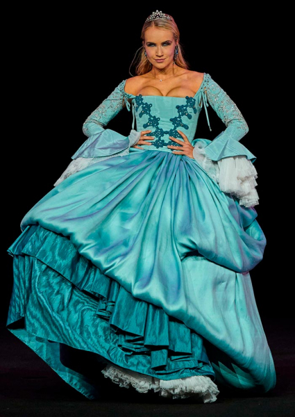 Принцесса из TikTok и фильмов Диснея: трендовые образы из актуальных коллекций